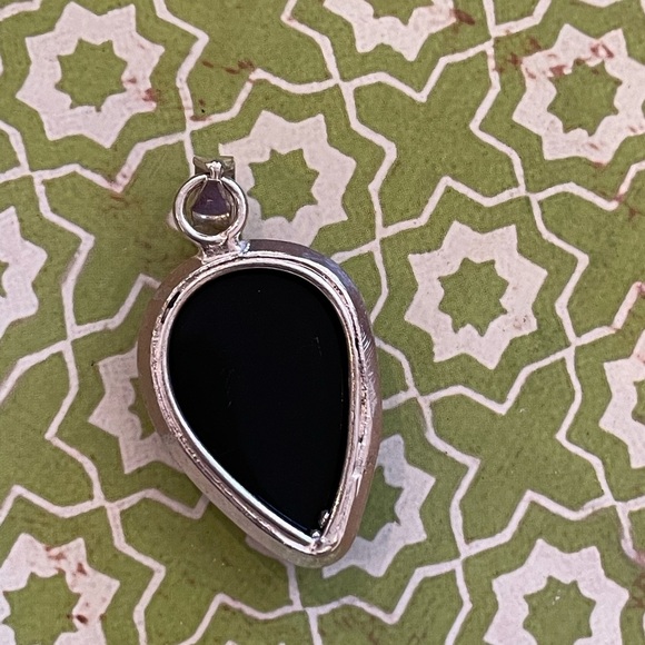 Natural Black Onyx Teardrop Sterling Silver Plated Pendant – Brand New - Picture 4 of 5